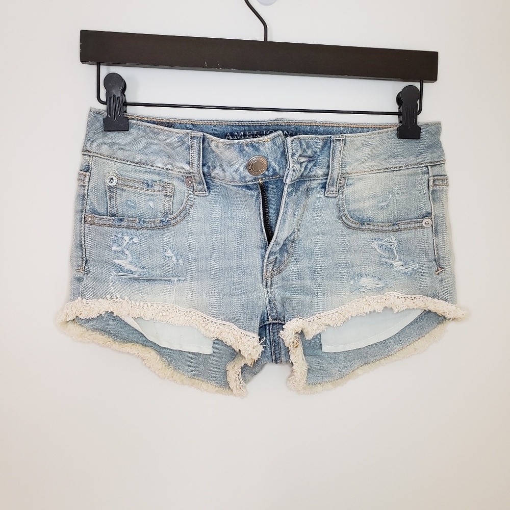 NWOT American Eagle Distressed Denim Shorts Fringe